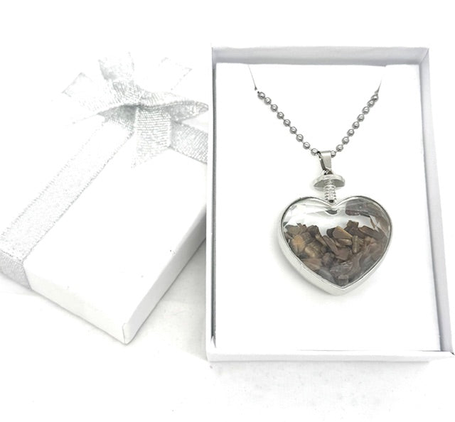 Hartvormige Tijgeroog Hanger Ketting met Geschenkdoos