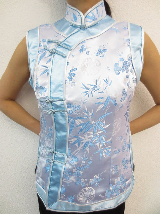 licht blauw met bloemen - 40