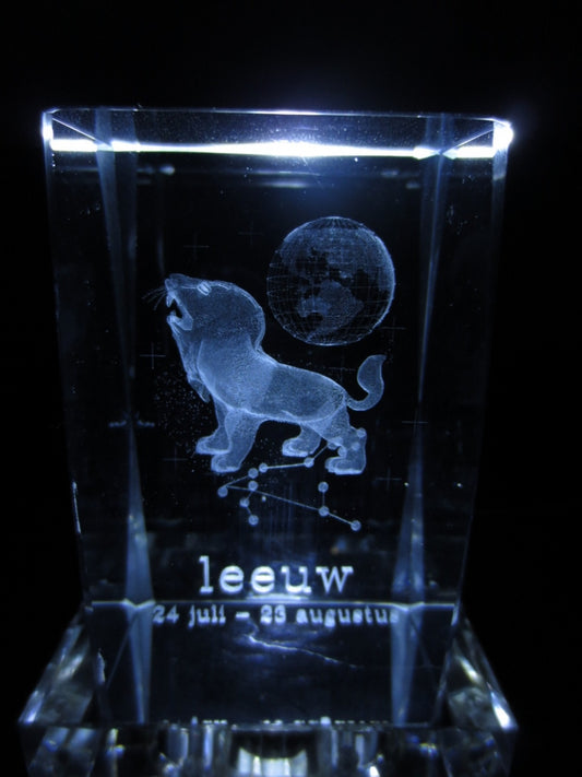 3D Kristal Lasergegraveerd Blok - Leo