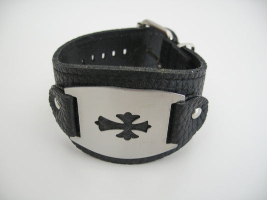 Armband met metaalplaat Kruis