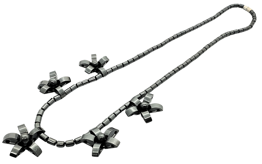 Elegante Bloemen Hematiet Kralenketting