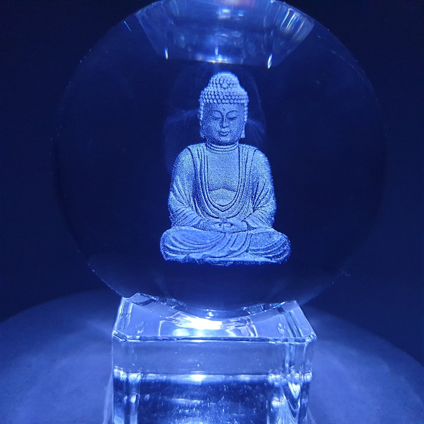 Kristalllaserkugel Meditatieboeddha 6 cm