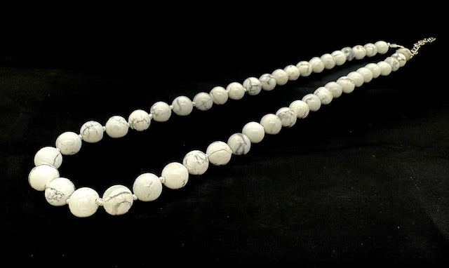 Groothandel – 8 mm Witte Howliet Kralenketting (zonder doosje)