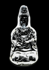 Kleine zittende Kwan Yin van kristalglas – 9 cm