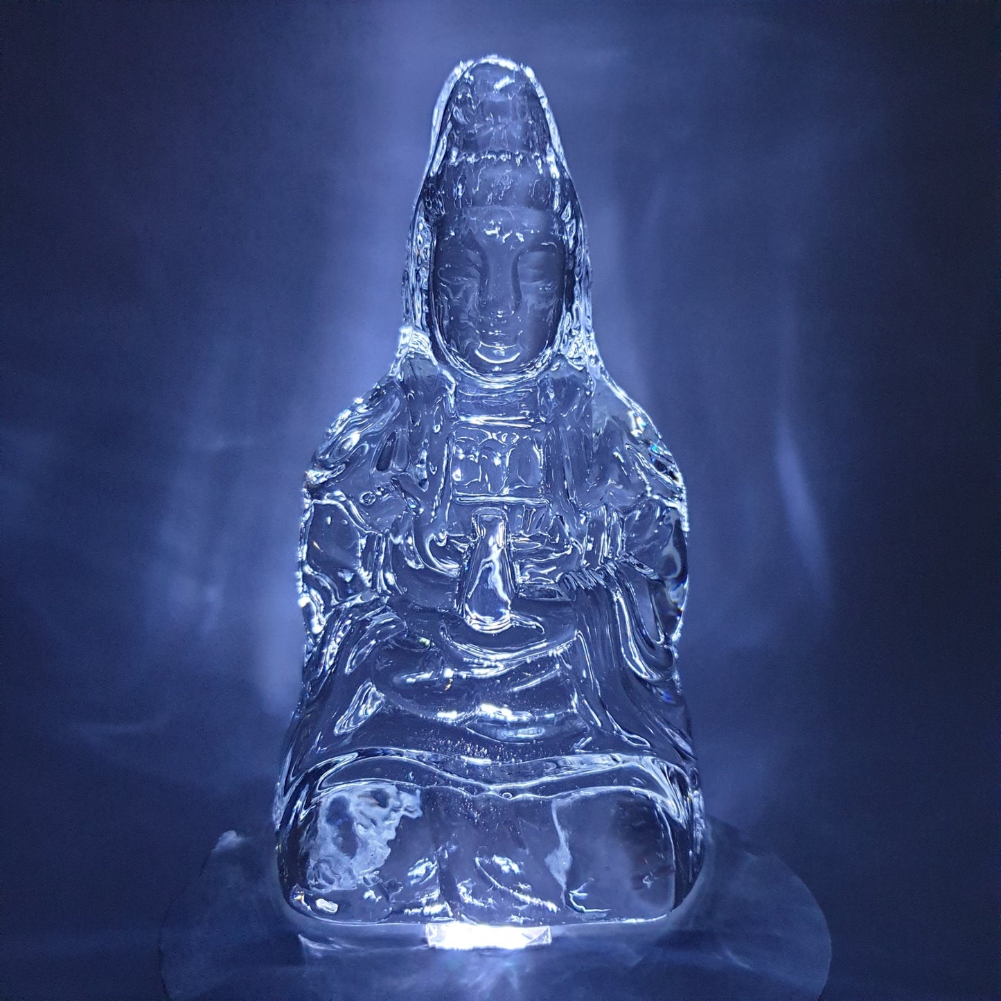 Kristallgserner sitzender KwanYin