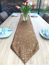 Elegante geborduurde tafelloper – Bruinleurige decoratieve tafelloper